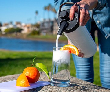 uKeg Twist Portable Seltzer Maker & Dispenser