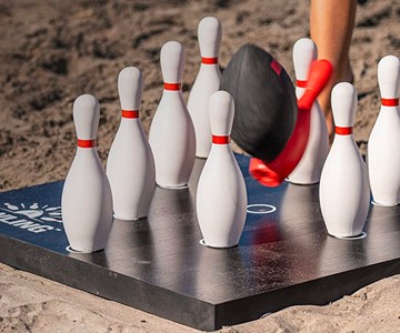 Fowling - Portable Football Bowling Game Fowling - Portable Football Bowling Game