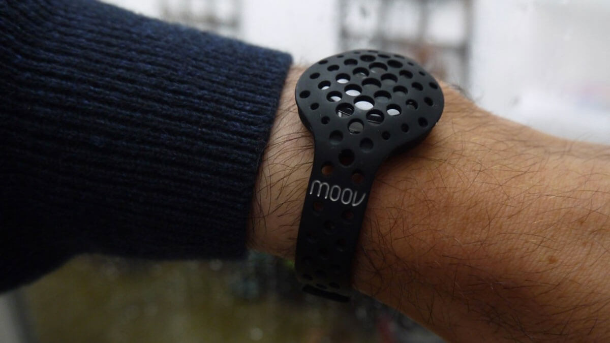 MOOV Wearable Fitness Coach MOOV Wearable Fitness Coach
