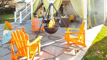 Splurge: Cowboy Cauldron BBQ & Fire Pits Splurge: Cowboy Cauldron BBQ & Fire Pits
