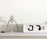 Rhei Liquid Display Clock