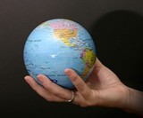 Sun-and-Earth-Powered Globes