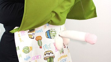 Penis Surprise Apron (NSFW) Penis Surprise Apron (NSFW)