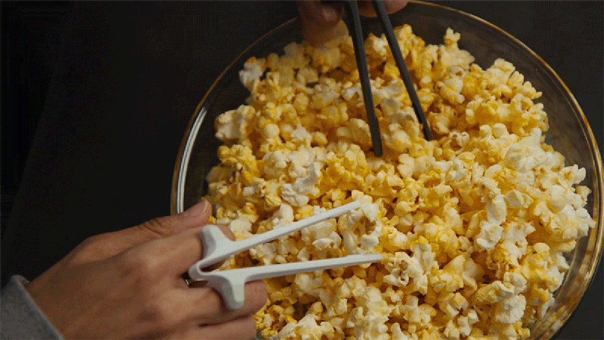 Snactiv Multi-Tasking Snacking Chopsticks Snactiv Multi-Tasking Snacking Chopsticks