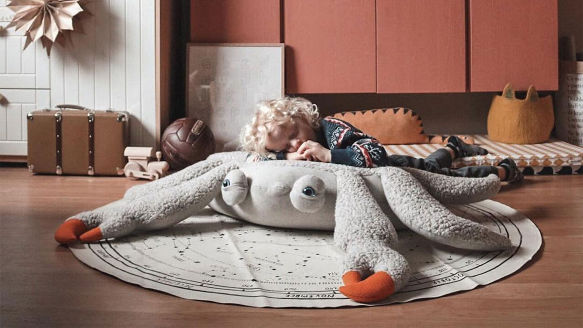 XXL Sand Crab Floor Pillow XXL Sand Crab Floor Pillow
