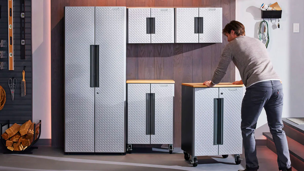 Gladiator Flex Cabinet System for Garage Storage Gladiator Flex Cabinet System for Garage Storage