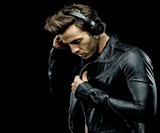 Muzik One - The Smartphone of Headphones