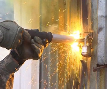 Tec Torch Thermal Breaching Tool Tec Torch Thermal Breaching Tool