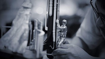 Royal Selangor Luke vs. Vader Diorama Royal Selangor Luke vs. Vader Diorama