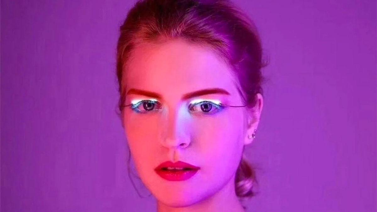 LED Eyelashes with Lighting Effects