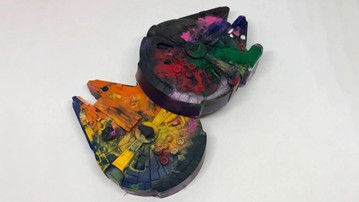 Jumbo Star Wars Millennium Falcon Crayon Jumbo Star Wars Millennium Falcon Crayon