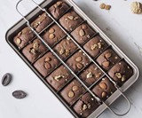 Kingrol Brownie Pan with Built-In Slicer & Rack