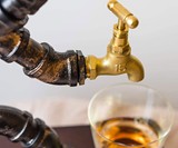 Pipe Man Liquor Bottle Holder & Dispenser
