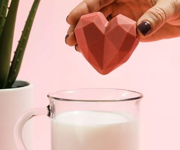 Valentine's Strawberries & Cream Heart Hot Cocoa Bomb Valentine's Strawberries & Cream Heart Hot Cocoa Bomb