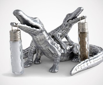 Alligator Salt & Pepper Set