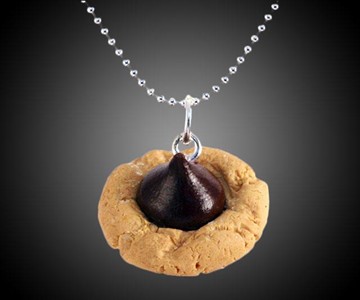 Scented Peanut Butter Blossom Necklace Scented Peanut Butter Blossom Necklace