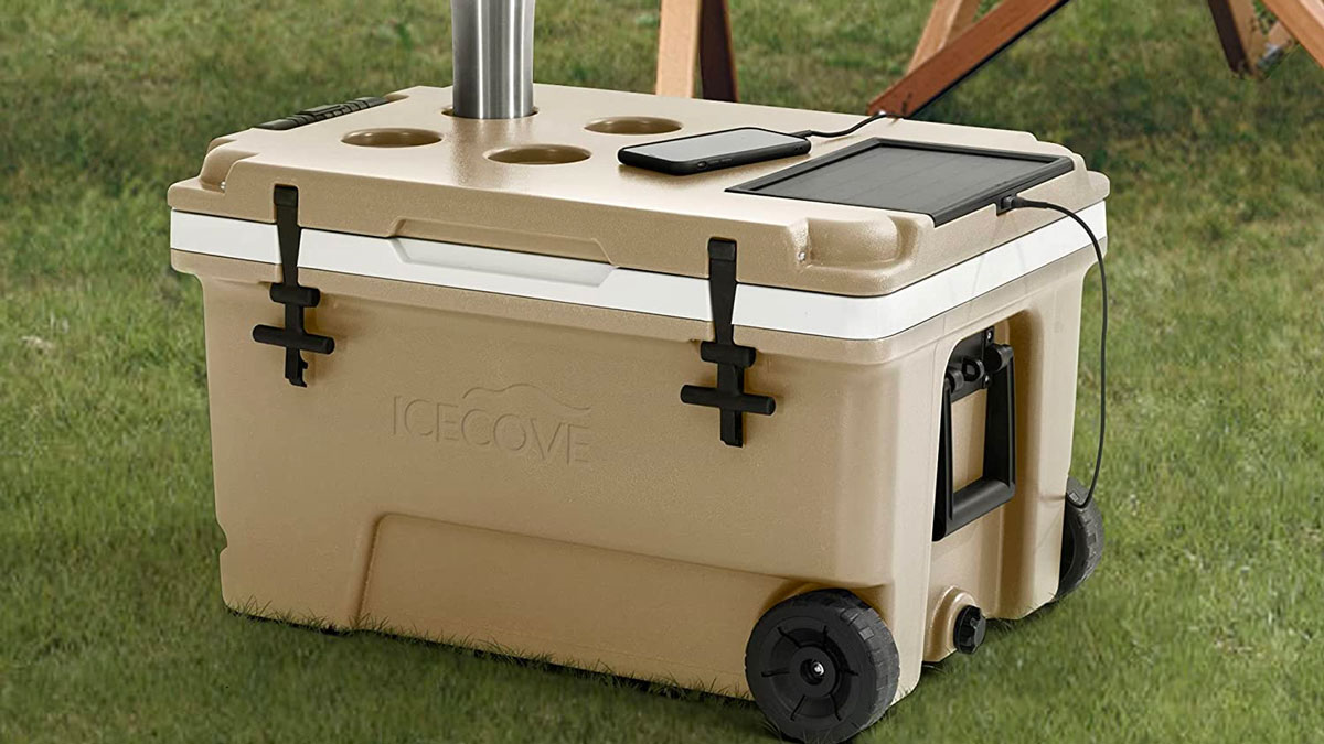 IceCove 60-Quart Solar Cooler IceCove 60-Quart Solar Cooler