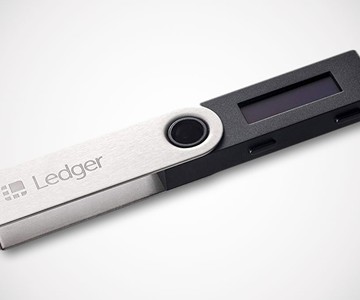 Ledger Nano S - Cryptocurrency Hardware Wallet