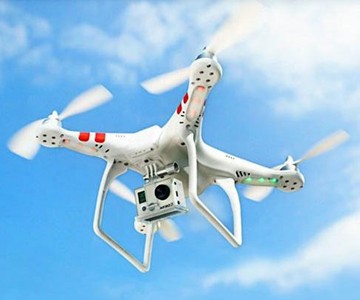Phantom Quadcopter with GoPro Mount Phantom Quadcopter with GoPro Mount