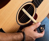 Pickaso Guitar Bow