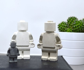 Concrete LEGO Minifigs Concrete LEGO Minifigs