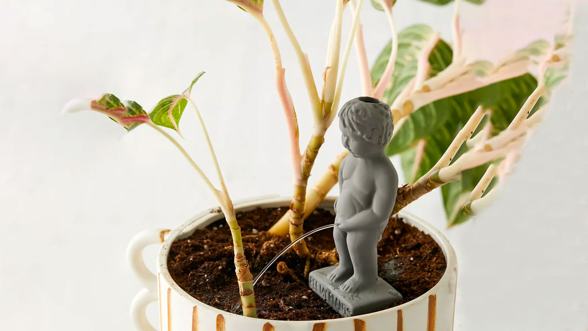 Pee My Plants Watering Statue Pee My Plants Watering Statue