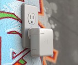 Blockhead Side-Facing Apple Plug