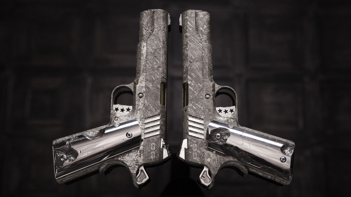 The Big Bang Pistol Set The Big Bang Pistol Set