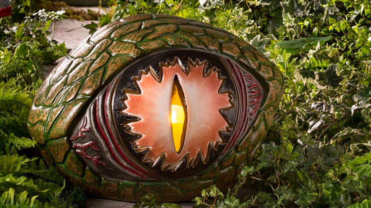 2'-Wide Dragon's Eye Candle Holder 2'-Wide Dragon's Eye Candle Holder