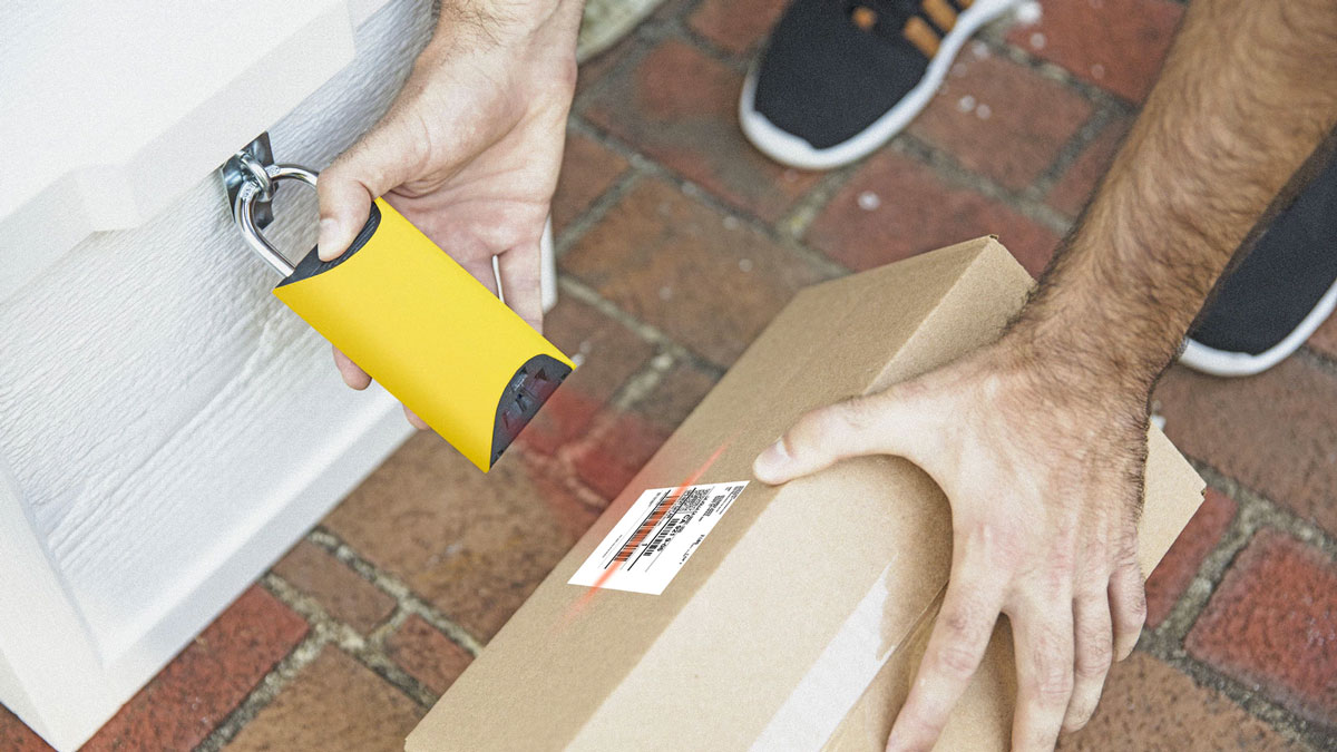 BoxLock Smart Padlock for Package Deliveries BoxLock Smart Padlock for Package Deliveries