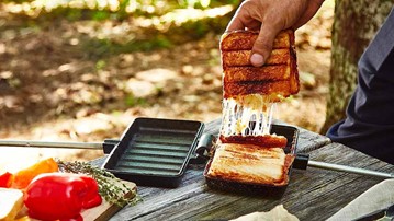 Uno Casa Double Pie Iron Campfire Cooker Uno Casa Double Pie Iron Campfire Cooker