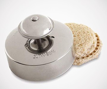 Cut-N-Seal Crust Remover & Sandwich Sealer