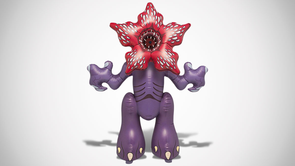 Stranger Things 6-1/2' Tall Demogorgon Yard Sprinkler Stranger Things 6-1/2' Tall Demogorgon Yard Sprinkler