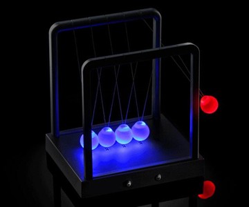 Kinetic Light Newton's Cradle