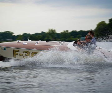 Fitzke Bugbite Modern Classic Race Boat