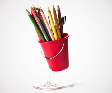 Hole-in-the-Bucket Pen & Pencil Holder