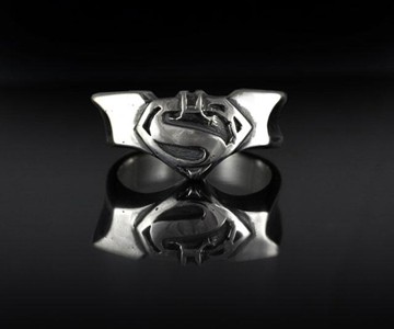 Batman v Superman Ring Batman v Superman Ring