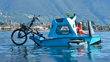 BeTRITON Amphibious Camper-Trike