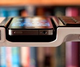Omnio WOW-KEYS iPhone Dock Keyboard - Profile View