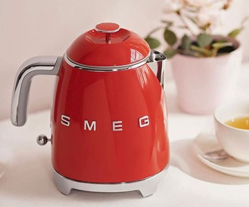 Smeg Retro Electric Kettle Smeg Retro Electric Kettle