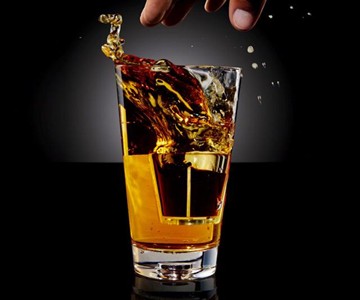 Magnetic Pint & Shot Glass Set