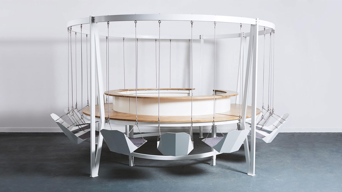 Swing Bar