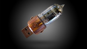Pentode Radio Tube USB Flash Drive Pentode Radio Tube USB Flash Drive
