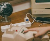 Shargeek Retro 35 Mini Apple Macintosh Charger