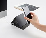 Ziistle Triangle Foldable Wireless Qi-Certified Charger