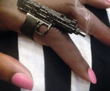 Uzi Ring
