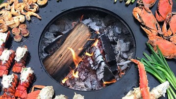 Splurge: Arteflame 40" Wood & Charcoal Grill & Fire Pit Splurge: Arteflame 40" Wood & Charcoal Grill & Fire Pit