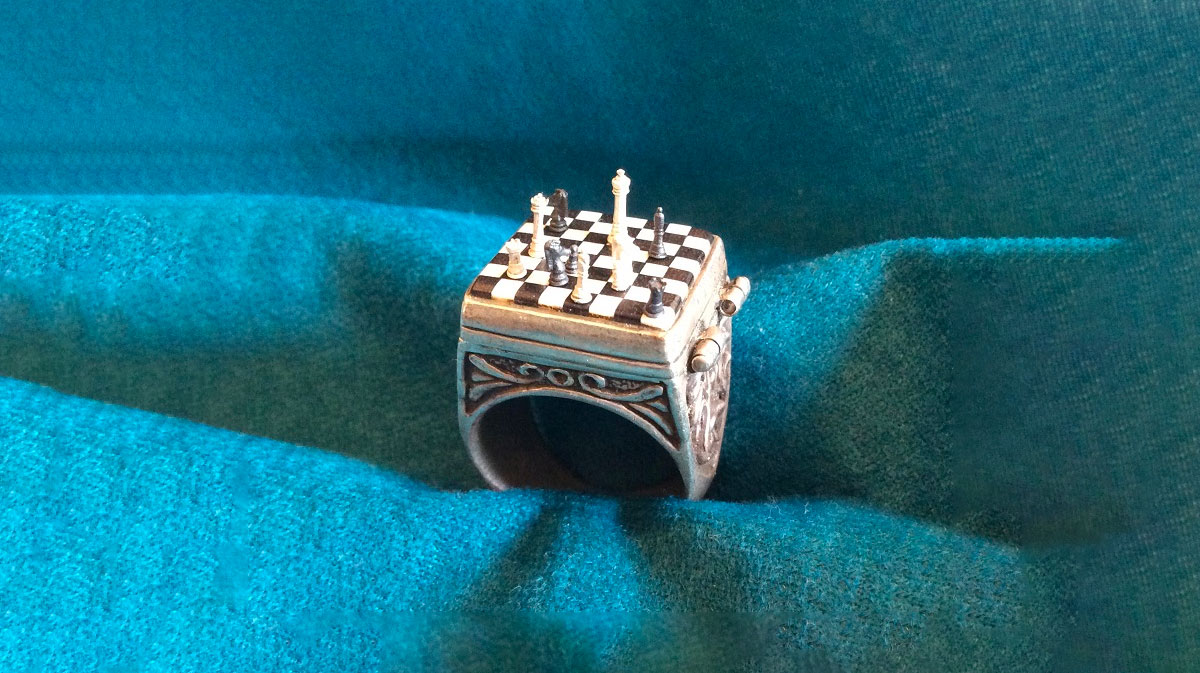Chess Set in a Ring Chess Set in a Ring