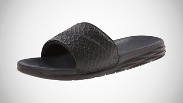 NIKE Men's Benassi Solarsoft Slide Sandal NIKE Men's Benassi Solarsoft Slide Sandal