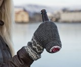 Hanskie Beer Koozie Glove